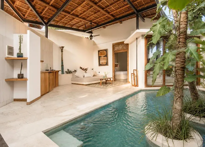 Stylish 1br With Pool, 800m To *