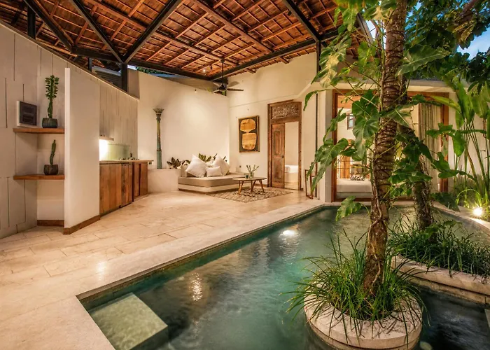 Stylish 1br With Pool, 800m To Villa