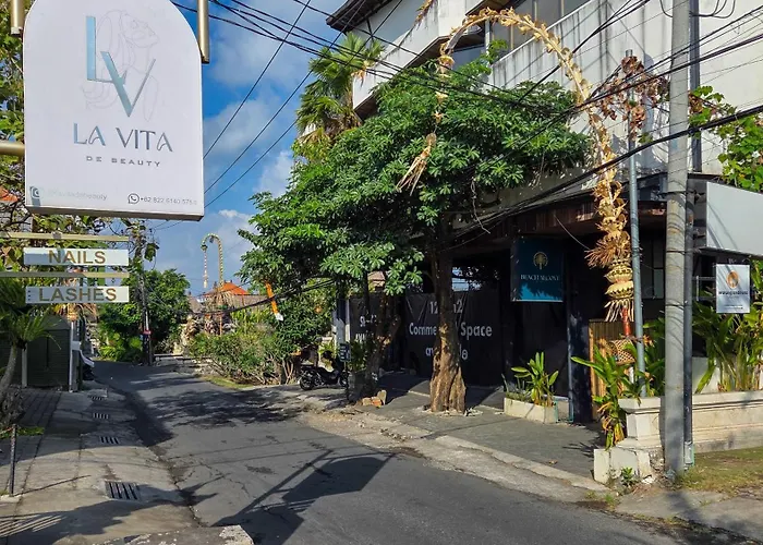 Stylish 1br With Pool, 800m To Villa